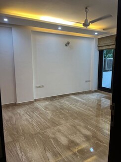 4 BHK + Prayer Room,Servant Room,Study Room,Extra Room,Store Room Builder Floor For Sale in Maharani Bagh