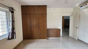 Room in 3 BHK Apartment at Aparna Sarovar, Nallagandla – for Rent