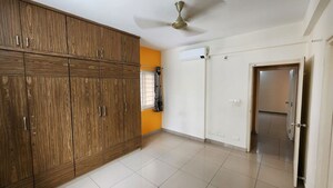 Room in 3 BHK Apartment at Aparna Sarovar, Nallagandla – for Rent