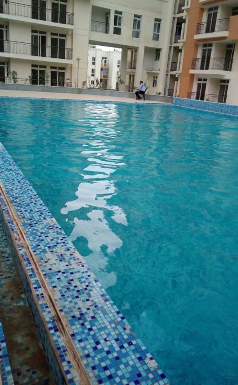 Swimming Pool, klj-greens 2.5 Bedroom 1367 Sq.Ft. Apartment In Sector 77 Faridabad 10575302