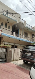 3 BHK + Study Room 250 Sq.Yd. Independent House in Sector 7