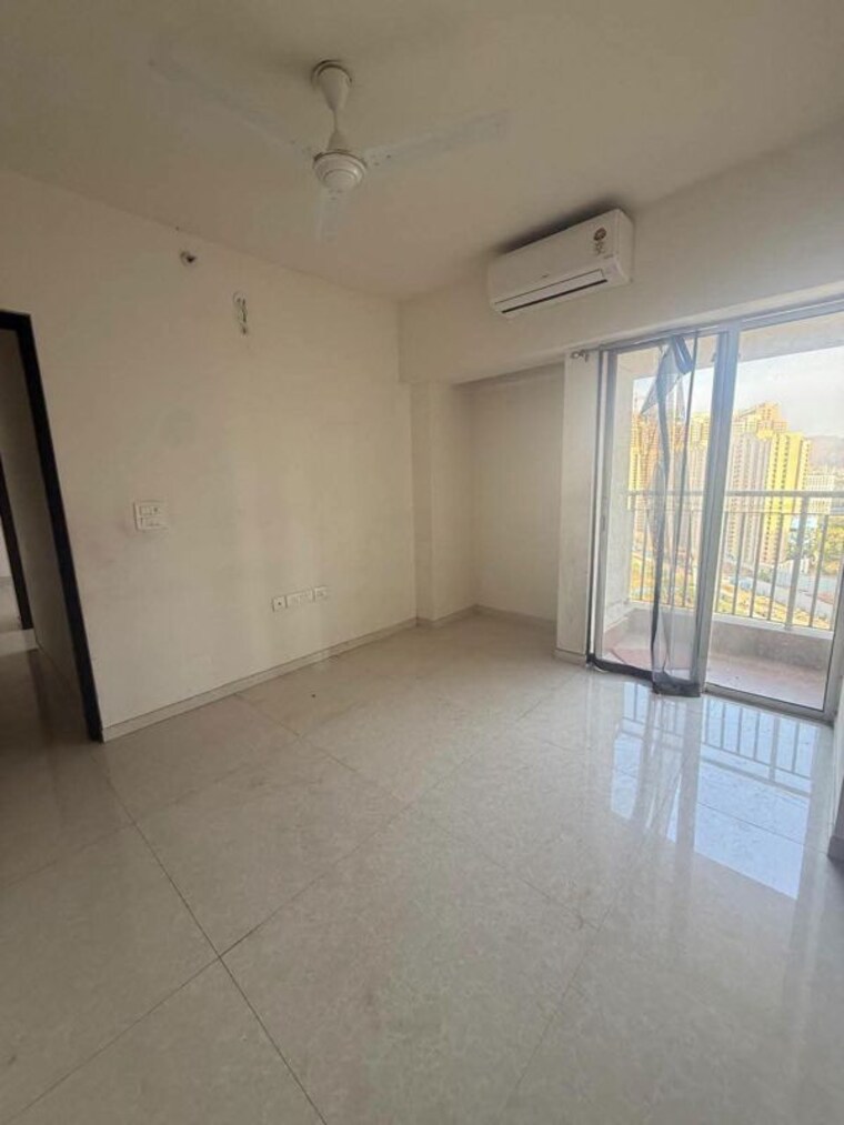 Room, rosa-classique 1 Bedroom 490 Sq.Ft. Apartment In Kasarvadavali Thane 10575376