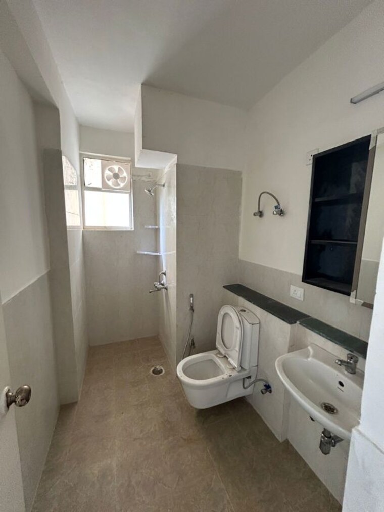 Bathroom, jaypee-klassic-shaurya 3 Bedroom 1650 Sq.Ft. Apartment In Sector 134 Noida 10575375