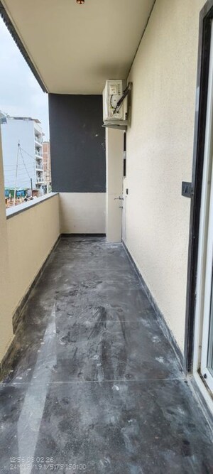 Building Lobby in Studio Builder Floor at Sector 55 – for Rent