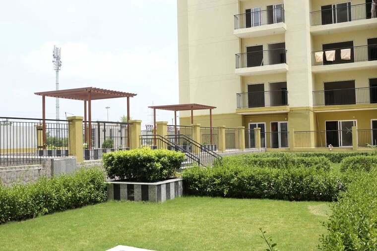Exterior View, trident-embassy 2 Bedroom 990 Sq.Ft. Apartment In Sector 1 Greater Noida Greater Noida 10575347