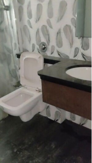 Bathroom in 4 BHK Apartment at Chembur – for Sale