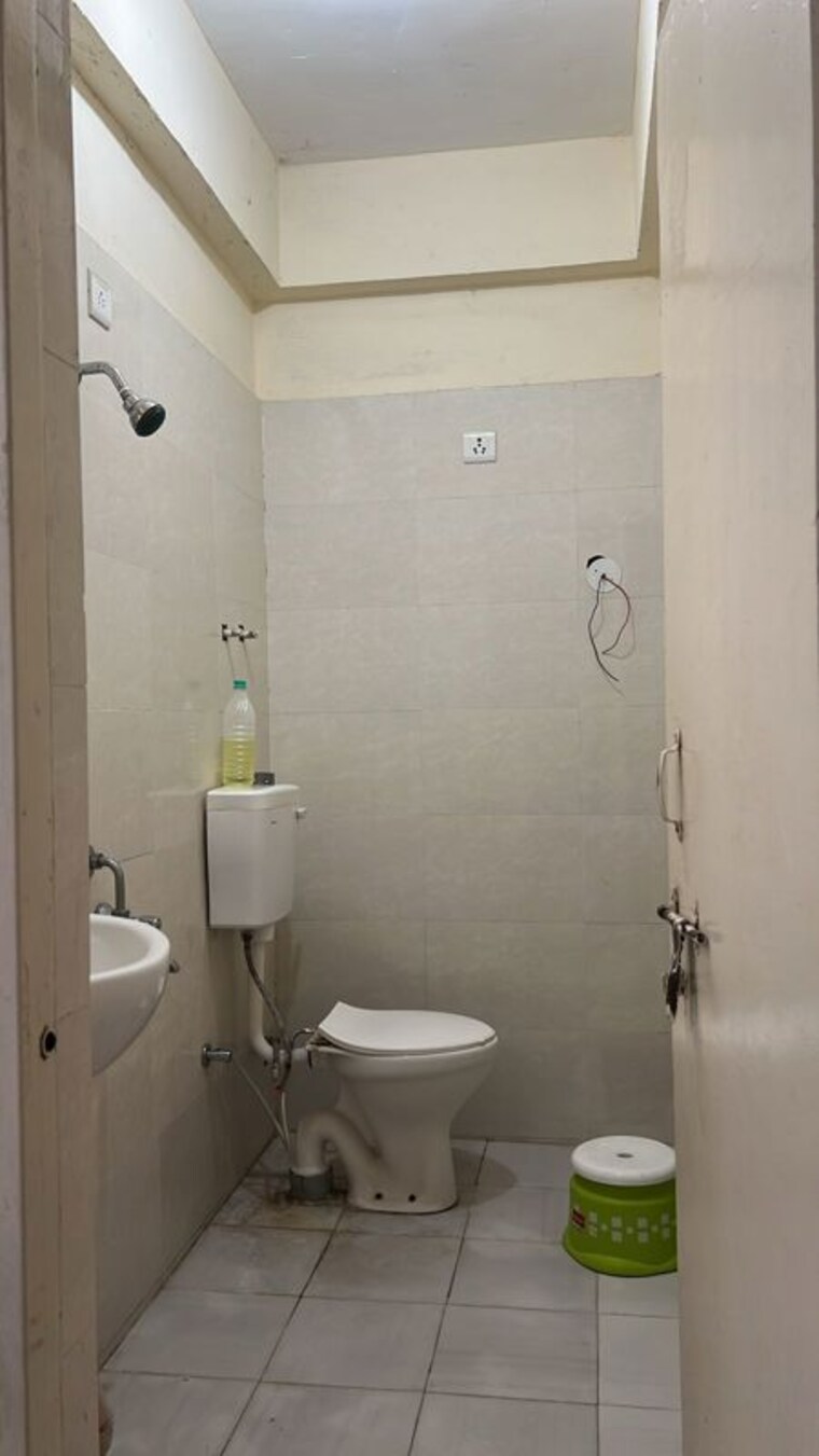 Bathroom, amolik-heights 3 Bedroom 645 Sq.Ft. Apartment In Sector 88 Faridabad 10575405