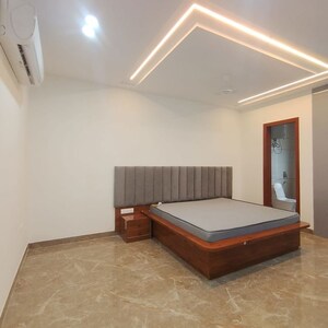 Room in 1 BHK Builder Floor at Sector 55 – for Rent