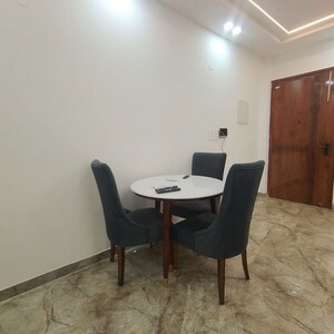 Team Area in 1 BHK Builder Floor at Sector 55 – for Rent