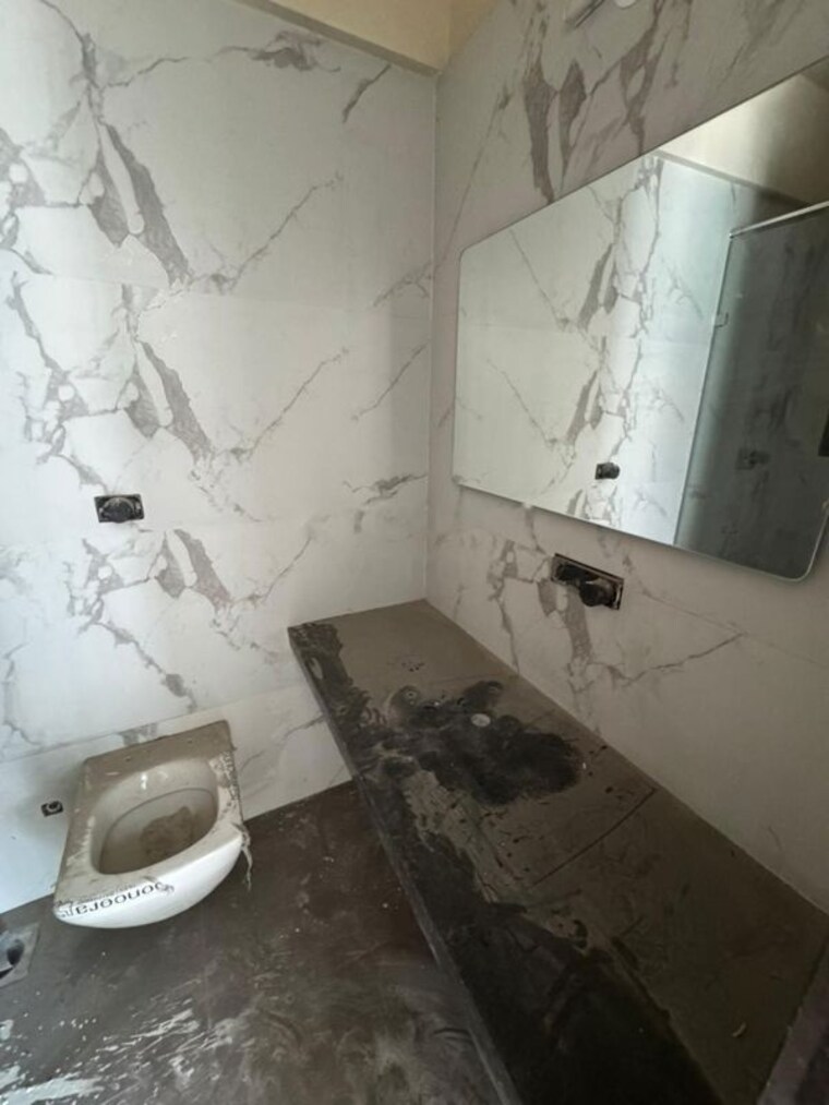 Bathroom, regency-astra 2 Bedroom 1131 Sq.Ft. Apartment In Baner Pune 10575442