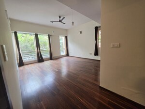 Room in 4 BHK Apartment at Prestige White Meadows, Whitefield – for Sale