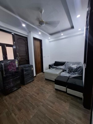Parking in 2 BHK Builder Floor at Saket – for Rent