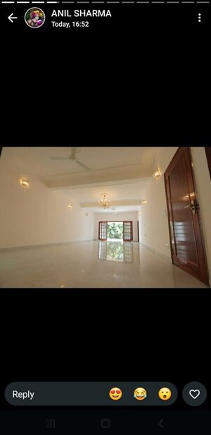 Room in 6 BHK Independent House at New Friends Colony – for Sale