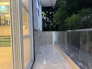 Balcony in 3 BHK Builder Floor at Sector 23 – for Rent