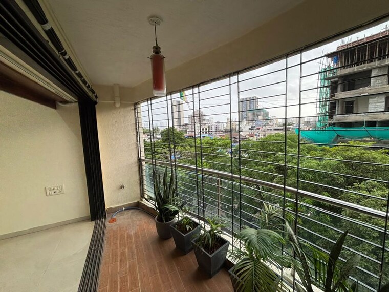 Balcony, dheeraj-plaza 2 Bedroom 1100 Sq.Ft. Apartment In Bandra West Mumbai 10575527
