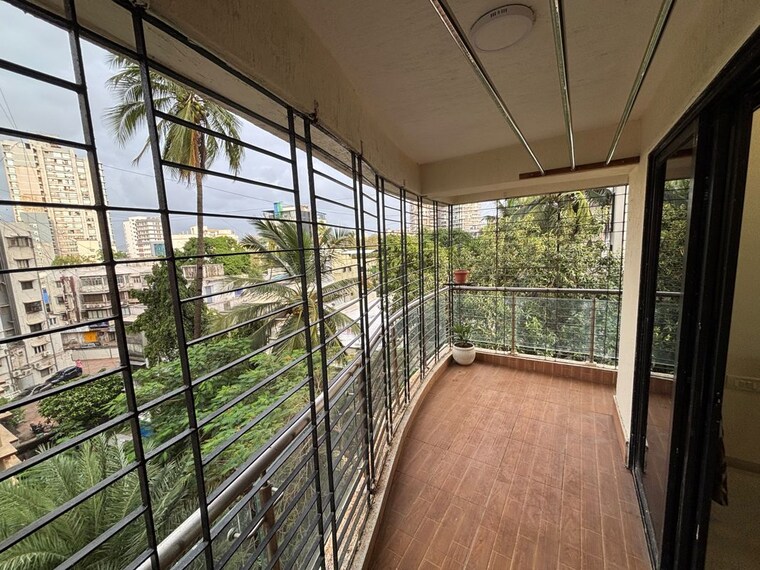 Balcony, dheeraj-plaza 2 Bedroom 1100 Sq.Ft. Apartment In Bandra West Mumbai 10575527