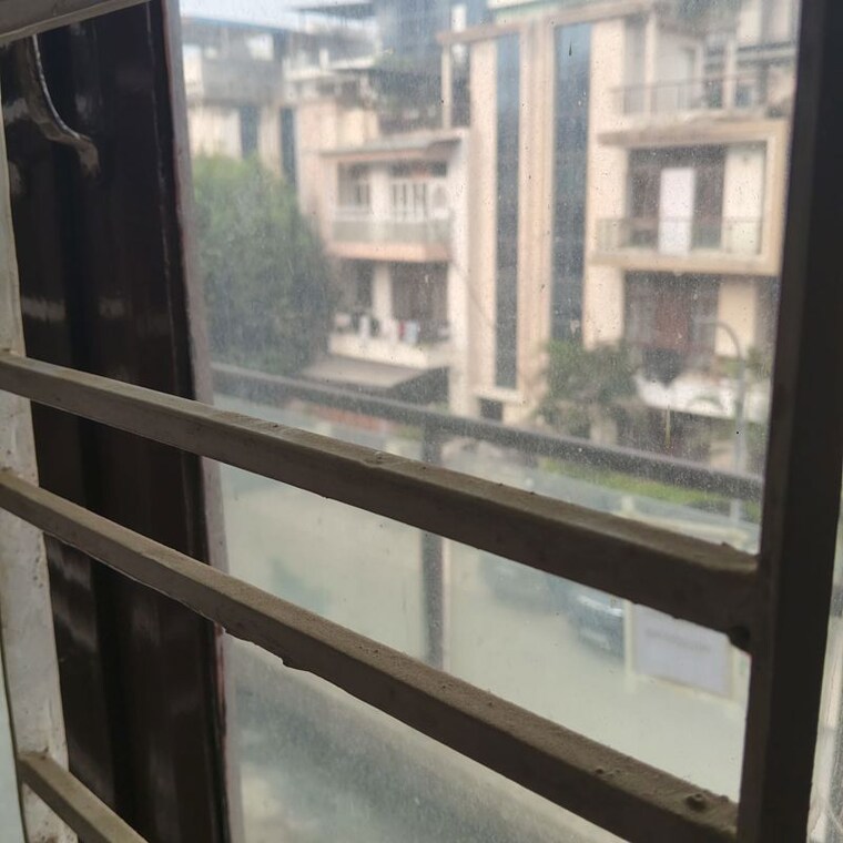 Balcony, sector 57 3 Bedroom 240 Sq.Yd. Builder Floor In Sector 57 Gurgaon 10575530