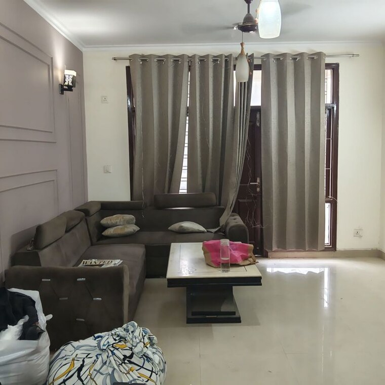 Living Room, sector 57 3 Bedroom 240 Sq.Yd. Builder Floor In Sector 57 Gurgaon 10575530