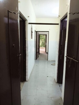2 BHK Builder Floor – Entrance View at Naraina - for Rent