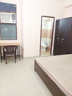 Bedroom in 1 BHK Builder Floor at Sector 40 – for Rent