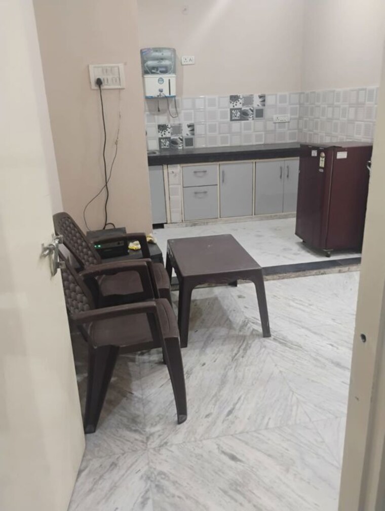 Team Area, sector 40 1 Bedroom 700 Sq.Ft. Builder Floor In Sector 40 Gurgaon 10575571