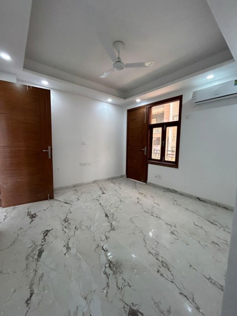 Room, saket 3.5 Bedroom 1000 Sq.Ft. Builder Floor In Saket Delhi 10575559