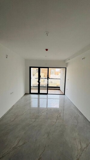Room in 3 BHK Apartment at Majestique Signature Towers, Balewadi – for Sale