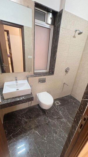 Bathroom in 5 BHK Penthouse at Pali Hill – for Sale