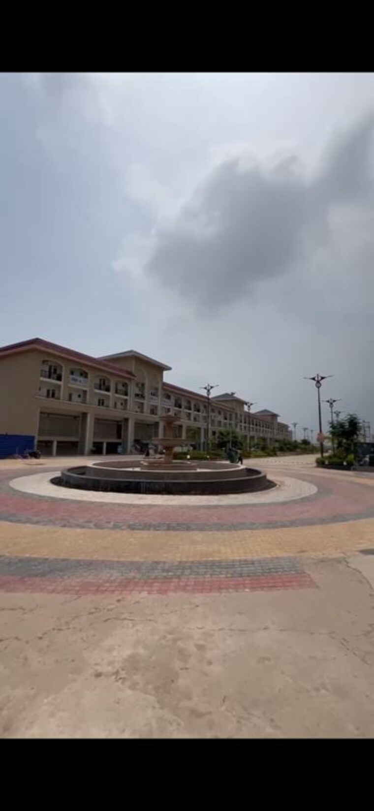 Nearby, sbp-city-of-dreams-zirakpur Commercial Showroom 100 Sq.Ft. In High Ground Zirakpur 10575560