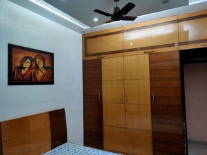Room in 2 BHK Apartment at Patel Heritage, Kharghar – for Rent