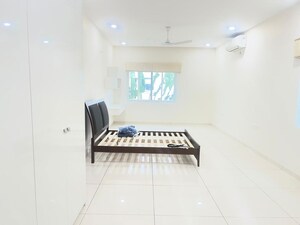 Furnished Amenities in 5 BHK Apartment at Rajapushpa Green Dale, Tellapur – for Rent