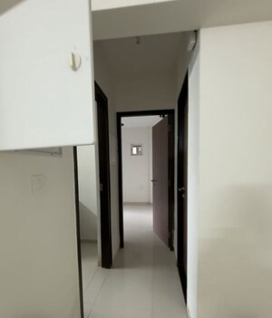 Furnished Amenities in 1 BHK Apartment at Lodha Amara, Kolshet Road – for Rent