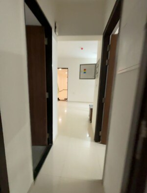 1 BHK Apartment – Entrance View at Lodha Amara, Kolshet Road - for Rent