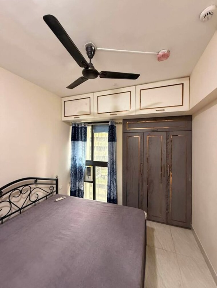 Room, lodha-crown-quality-homes 1 Bedroom 370 Sq.Ft. Apartment In Majiwada Thane 10575639