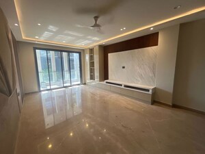 Room in 4 BHK Builder Floor at Sector 22 – for Rent