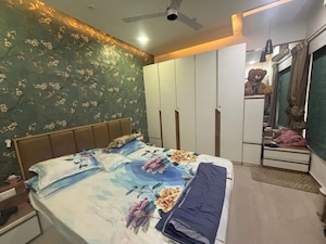Bedroom in 2 BHK Apartment at Kumar Kruti, Kalyani Nagar – for Rent