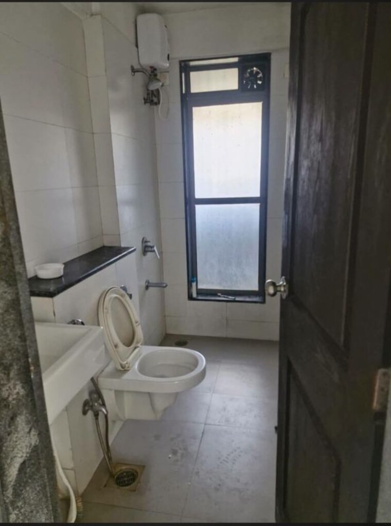 Bathroom, spenta-palazzio 2 Bedroom 800 Sq.Ft. Apartment In Sakinaka Mumbai 10575589