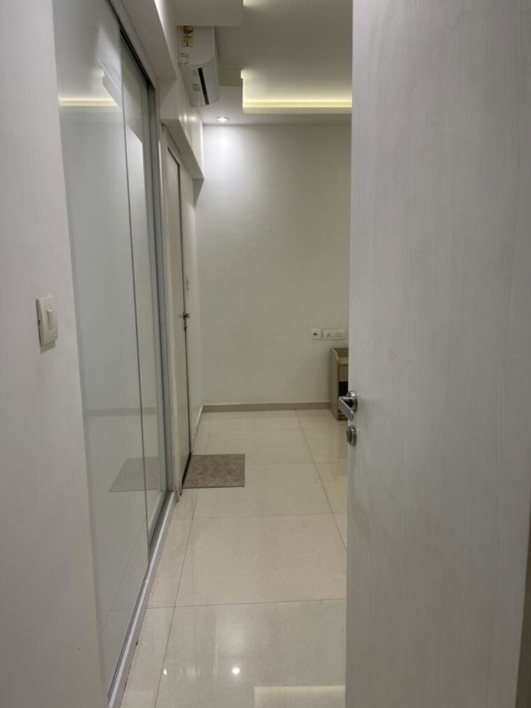 Bathroom, rustomjee-urbania-azziano 2 Bedroom 1050 Sq.Ft. Apartment In Thane West Thane 10575648