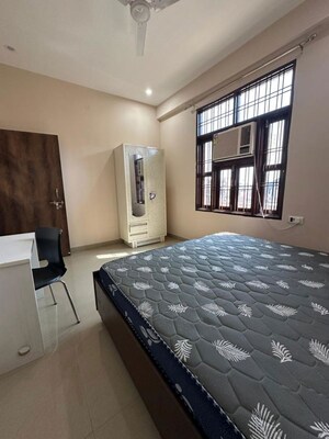 2 BHK Builder Floor For Rent in Sector 40