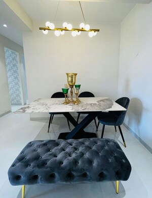 Team Area in 3 BHK Apartment at Prabhadevi – for Sale