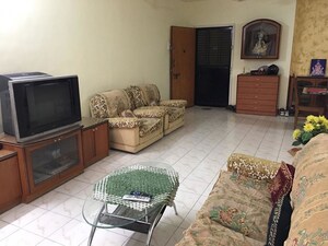 Bedroom in 2 BHK Apartment at Silver Oak, Kalyani Nagar – for Rent