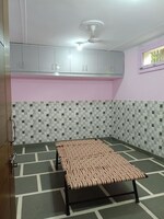2 BHK + Prayer Room,Servant Room,Study Room,Extra Room,Store Room 800 Sq.Ft. Builder Floor in Maharani Bagh