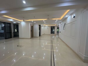 Building Lobby in 3 BHK Builder Floor at Palam Vihar Residents Association, Palam Vihar – for Rent