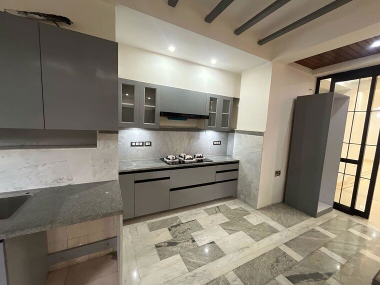 Kitchen, palam-vihar-residents-association 3 Bedroom 2100 Sq.Ft. Builder Floor In Palam Vihar Gurgaon 10575691