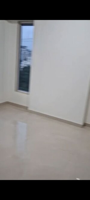 Room in 1.5 BHK Apartment at BC Corp Arista, Bandra East – for Rent