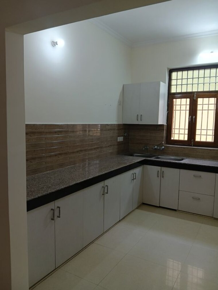 Kitchen, sector 22 1 Bedroom 1130 Sq.Ft. Independent House In Sector 22 Gurgaon 10575723