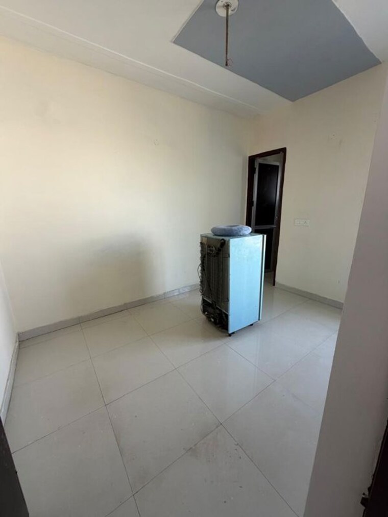 Room, kharar mohali road 3 Bedroom 80 Sq.Mt. Villa In Kharar Mohali Road Kharar 10575745