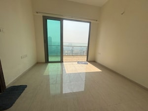 Room in 3 BHK Apartment at Sheth Auris Serenity Tower 3, Malad West – for Rent