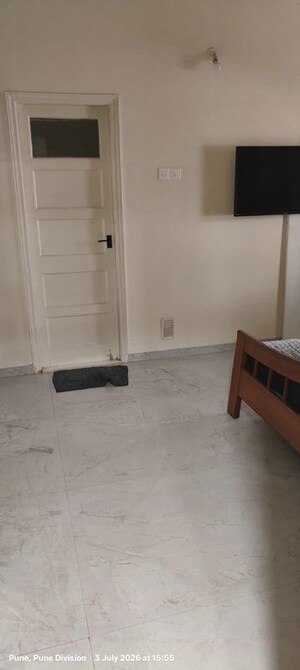 Room in 2 BHK Apartment at Raheja Woods, Kalyani Nagar – for Rent
