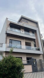 2 BHK 1500 Sq.Yd. Builder Floor in Aerocity